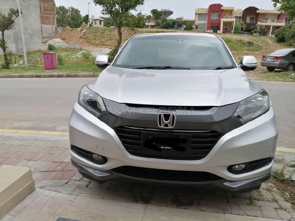 Honda Vezel 2015 for Sale in Islamabad Image-1