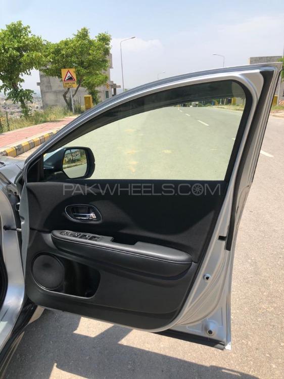 Honda Vezel 2015 for Sale in Islamabad Honda Vezel 2015 for Sale in Islamabad Image-11