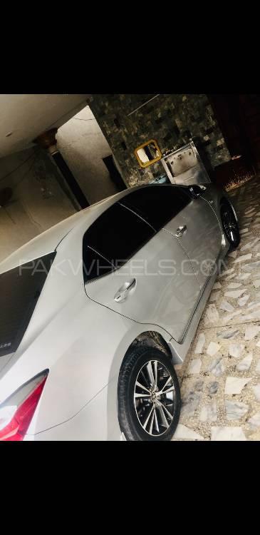 Toyota Corolla 2017 for Sale in Peshawar Image-1