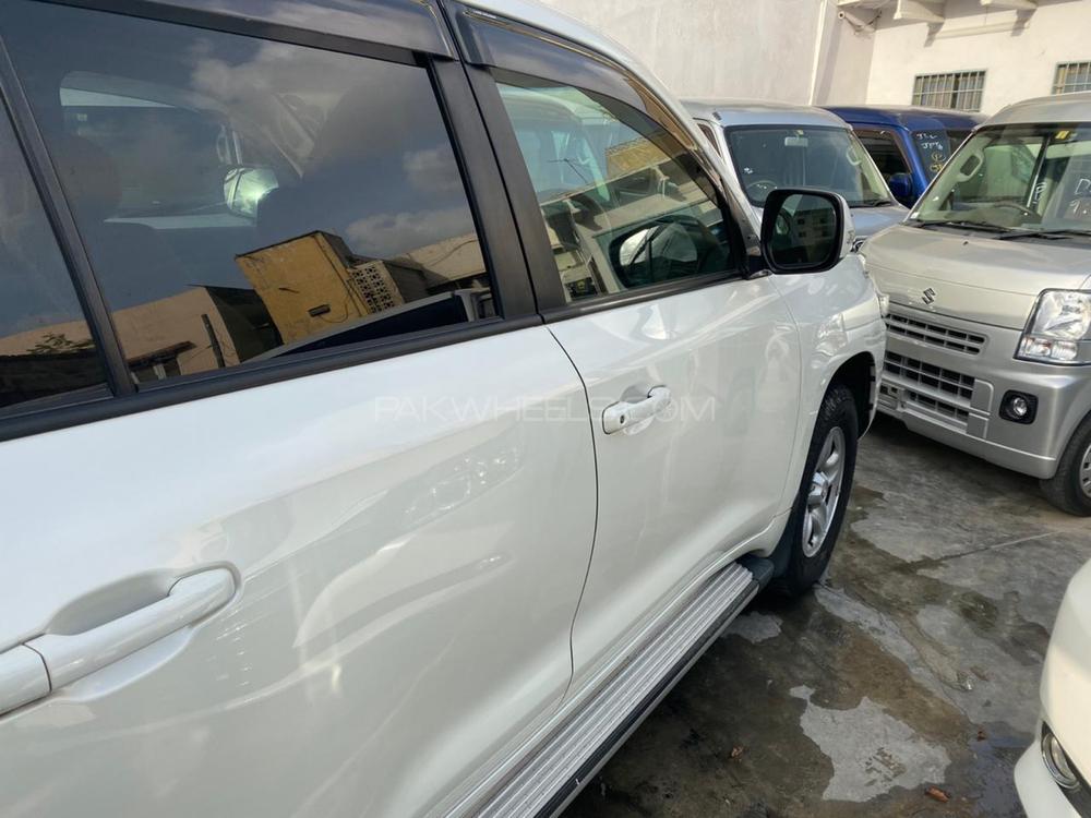 Toyota Land Cruiser 2016 for Sale in Karachi Toyota Land Cruiser 2016 for Sale in Karachi Image-8