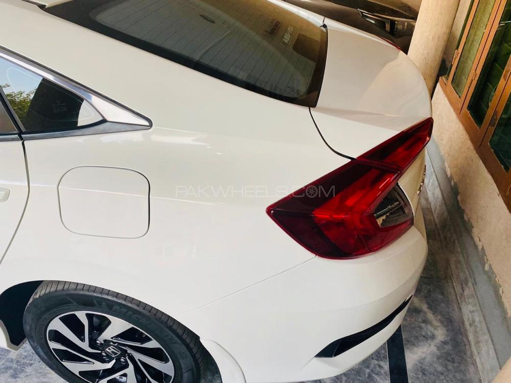 Honda Civic 2017 for Sale in Multan Honda Civic 2017 for Sale in Multan Image-3