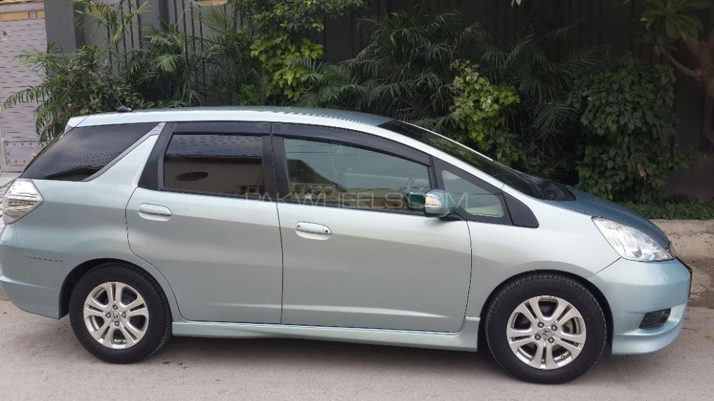 Honda Fit 2011 for Sale in Islamabad Image-1