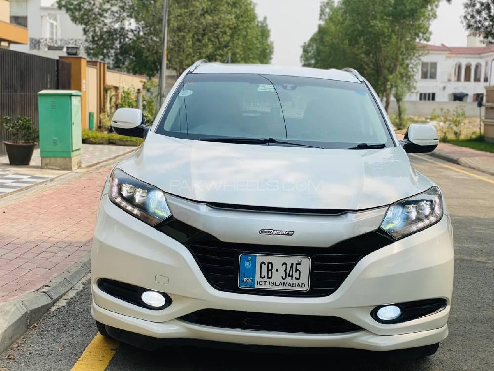 Honda Vezel 2013 for Sale in Lahore Image-1