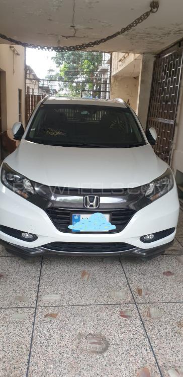 Honda Vezel 2014 for Sale in Islamabad Image-1