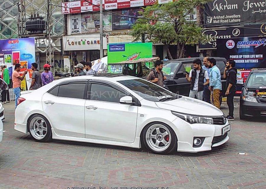 Toyota Corolla - 2018  Toyota Corolla - 2018  Image-3