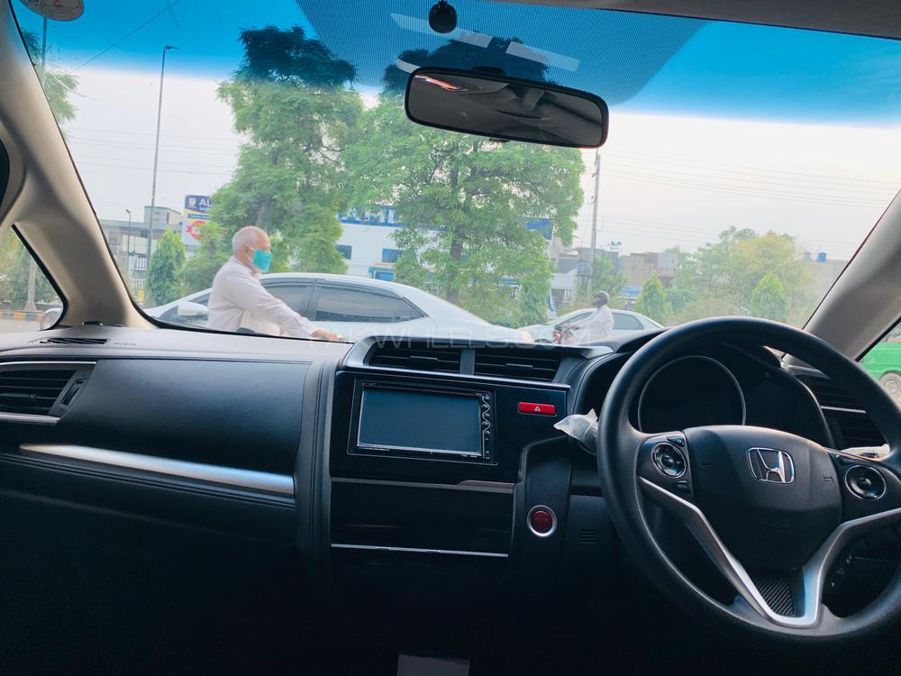 Honda Fit 2015 for Sale in Lahore Honda Fit 2015 for Sale in Lahore Image-5