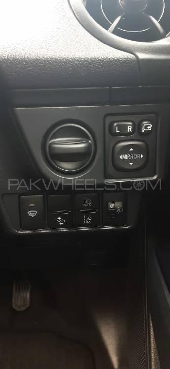 Toyota Corolla Fielder 2017 for Sale in Lahore Toyota Corolla Fielder 2017 for Sale in Lahore Image-10