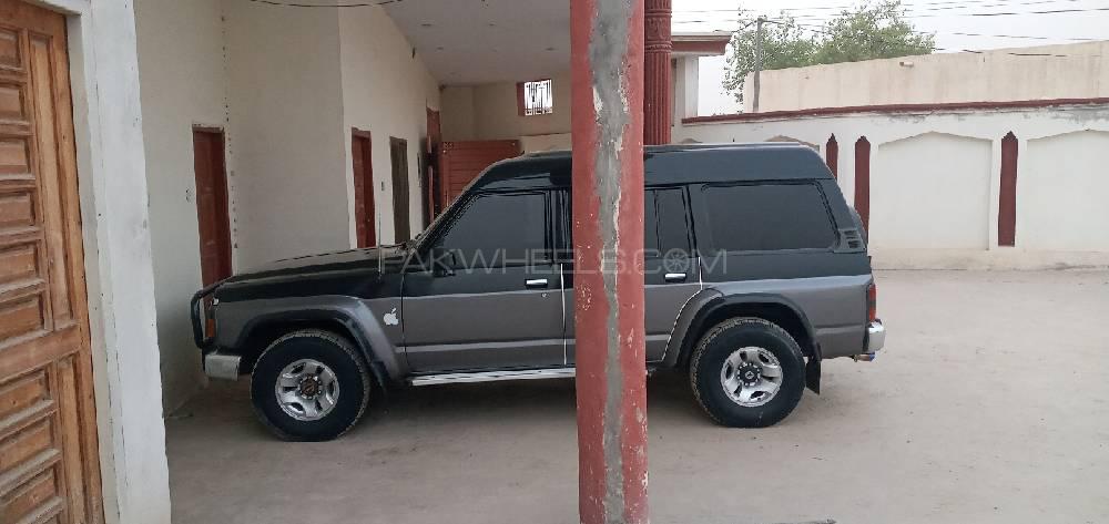 Nissan Patrol 1990 for Sale in Multan Nissan Patrol 1990 for Sale in Multan Image-5