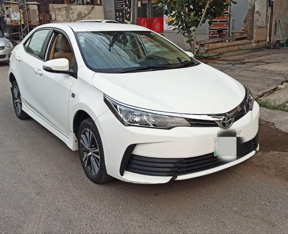 Toyota Corolla 2017 for Sale in Lahore Image-1