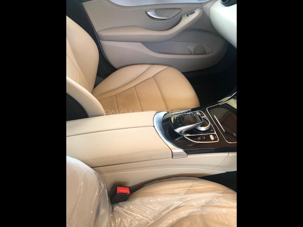 Mercedes Benz C Class 2014 for Sale in Peshawar Mercedes Benz C Class 2014 for Sale in Peshawar Image-13