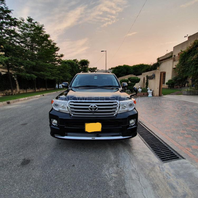 Toyota Land Cruiser 2011 for Sale in Lahore Image-1