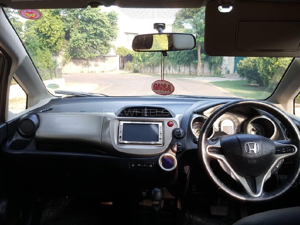 Honda Fit 2012 for Sale in Lahore Honda Fit 2012 for Sale in Lahore Image-10