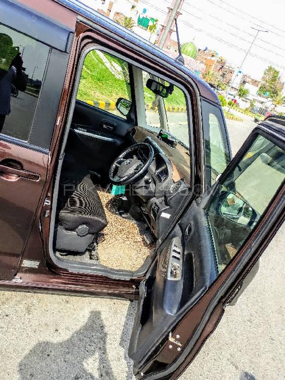 Nissan Roox 2018 for Sale in Lahore Nissan Roox 2018 for Sale in Lahore Image-10