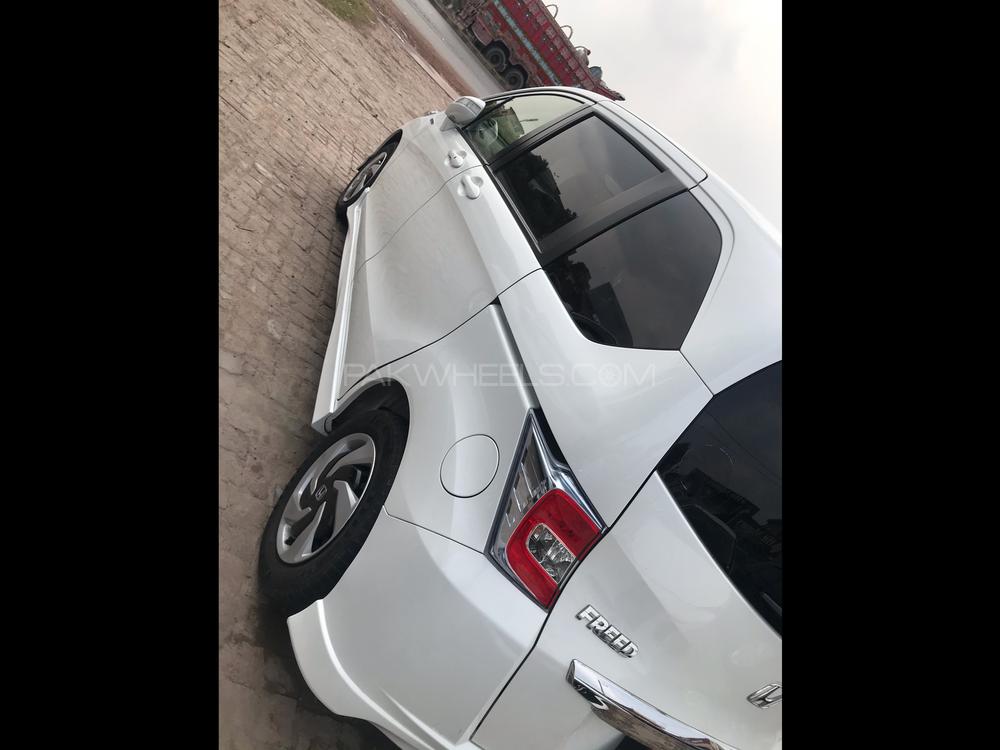 Honda Freed 2015 for Sale in Gujranwala Honda Freed 2015 for Sale in Gujranwala Image-2