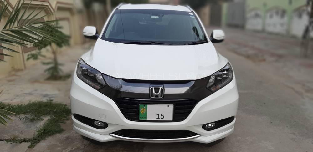 Honda Vezel 2014 for Sale in Sahiwal Image-1