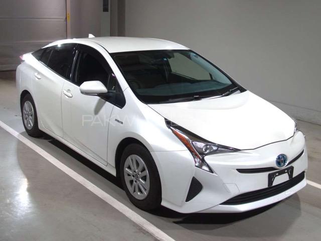 Toyota Prius 2016 for Sale in Lahore Image-1