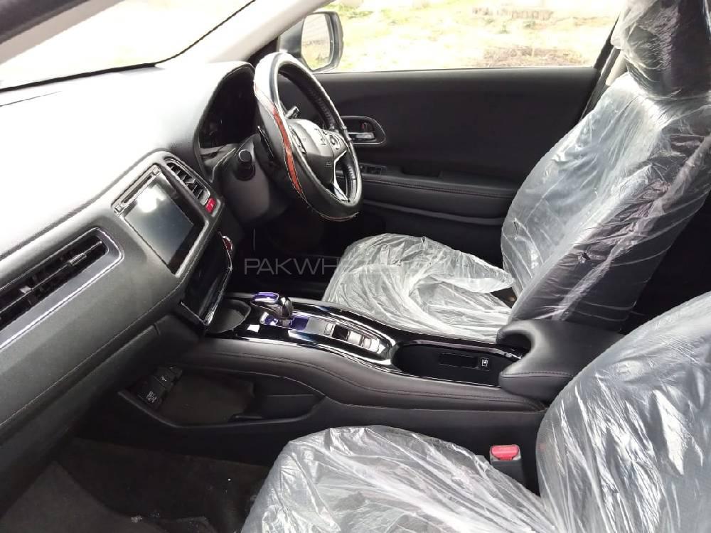 Honda Vezel 2014 for Sale in Rawalpindi Honda Vezel 2014 for Sale in Rawalpindi Image-5