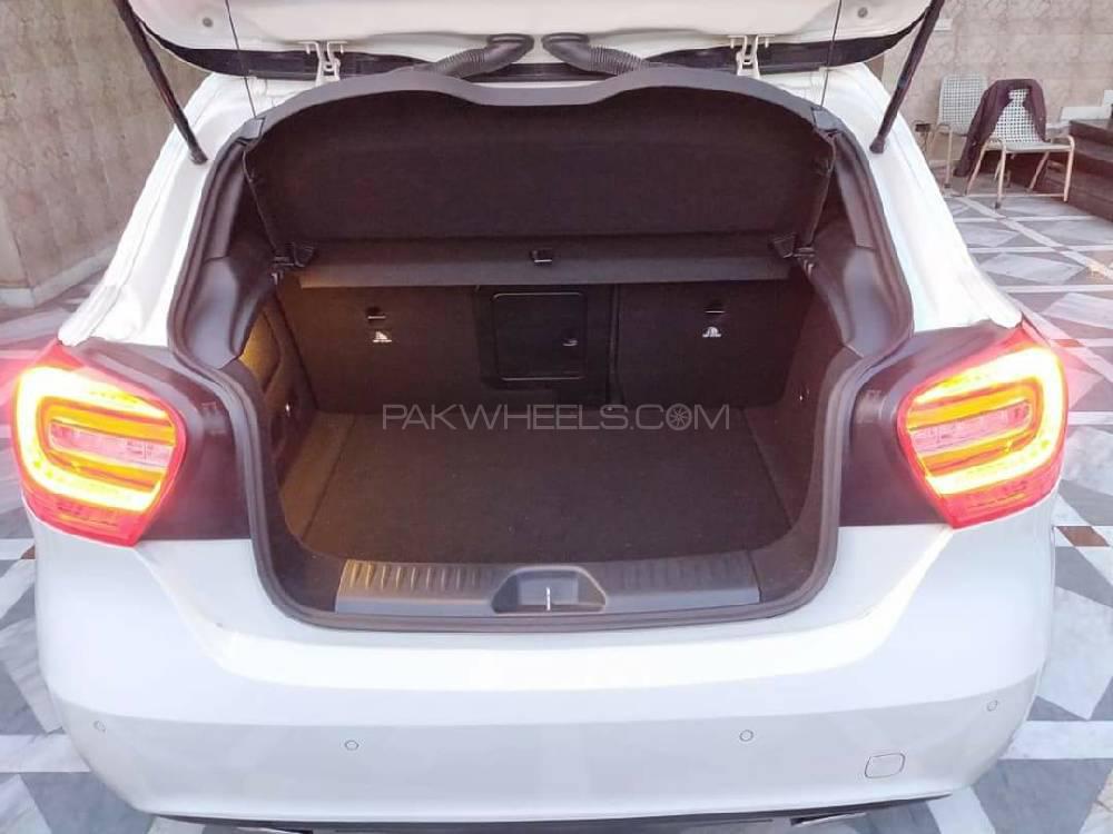 Mercedes Benz A Class 2014 for Sale in Lahore Mercedes Benz A Class 2014 for Sale in Lahore Image-9