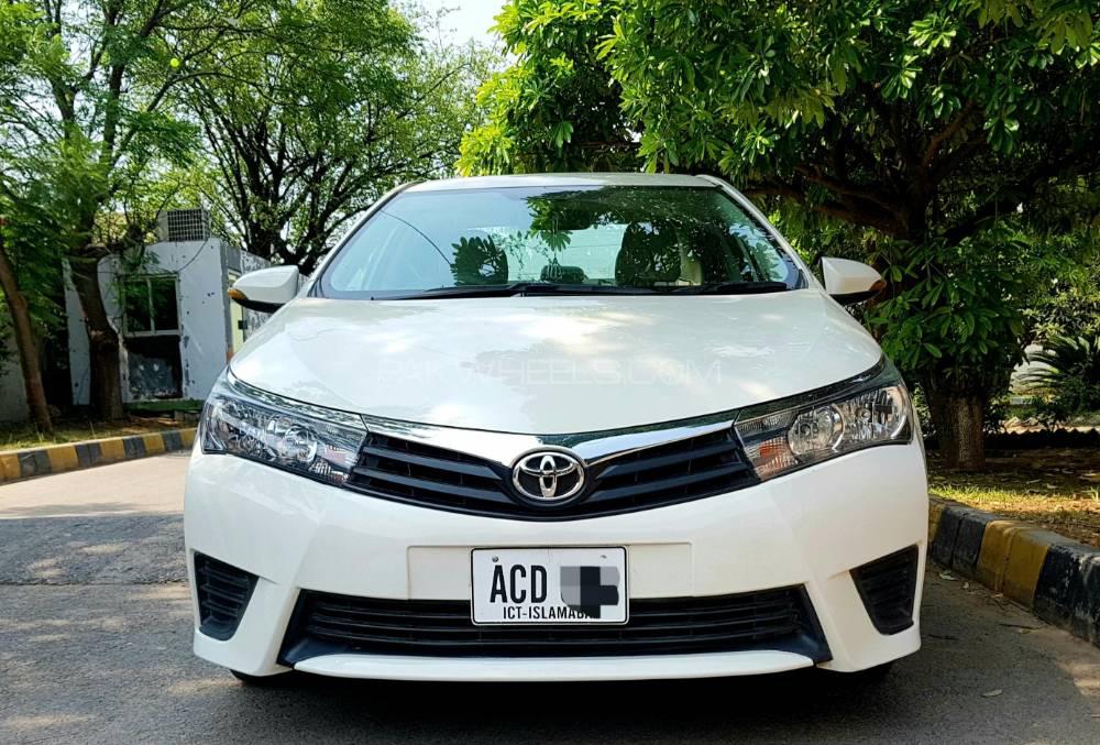 Toyota Corolla 2016 for Sale in Islamabad Image-1