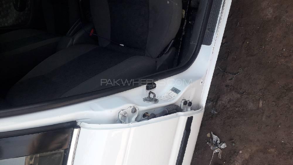 Suzuki Baleno 2004 for Sale in Peshawar Suzuki Baleno 2004 for Sale in Peshawar Image-13