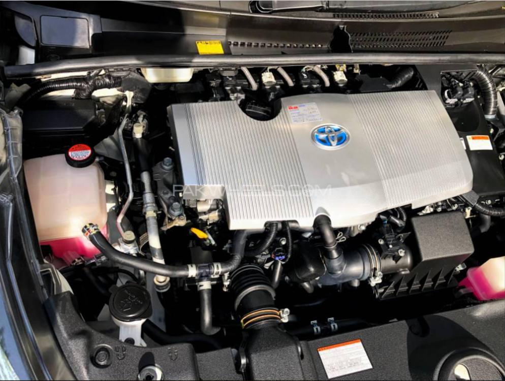 Toyota Prius 2016 for Sale in Rawalpindi Toyota Prius 2016 for Sale in Rawalpindi Image-10