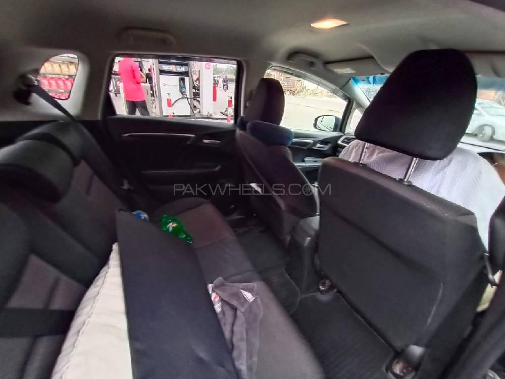 Honda Fit 2015 for Sale in Karachi Honda Fit 2015 for Sale in Karachi Image-9