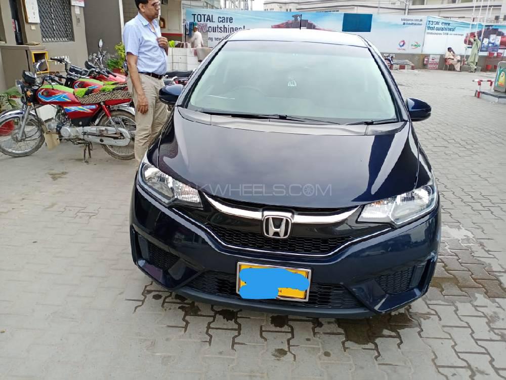 Honda Fit 2015 for Sale in Karachi Honda Fit 2015 for Sale in Karachi Image-2