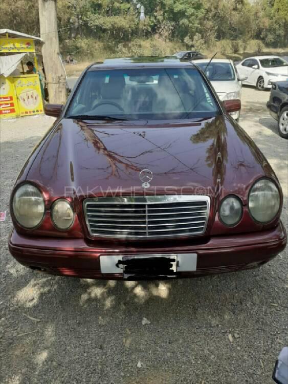 Mercedes Benz E Class 1997 for Sale in Hassan abdal Image-1
