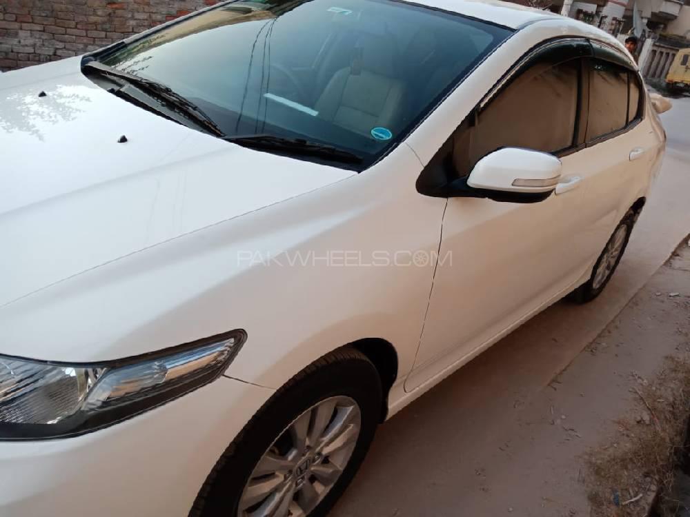 ہونڈا سٹی 2015 for Sale in راولپنڈی ہونڈا سٹی 2015 for Sale in راولپنڈی Image-2