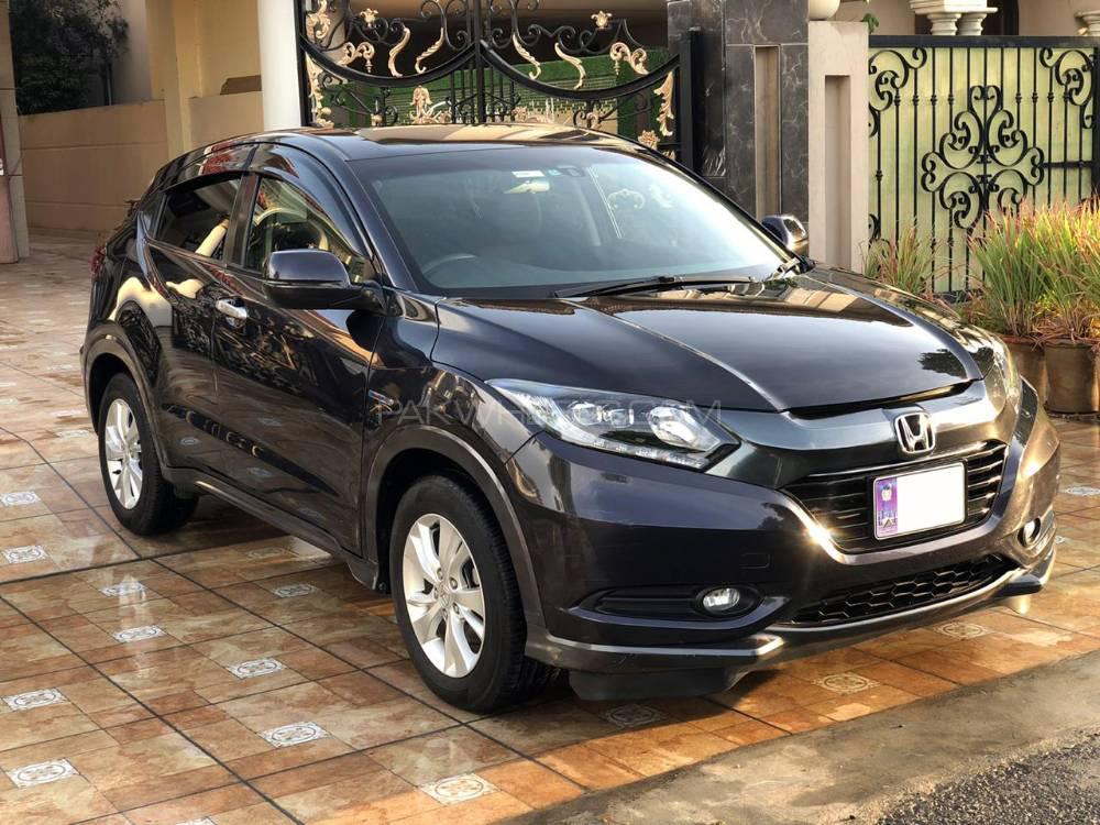 Honda Vezel 2014 for Sale in Lahore Honda Vezel 2014 for Sale in Lahore Image-3