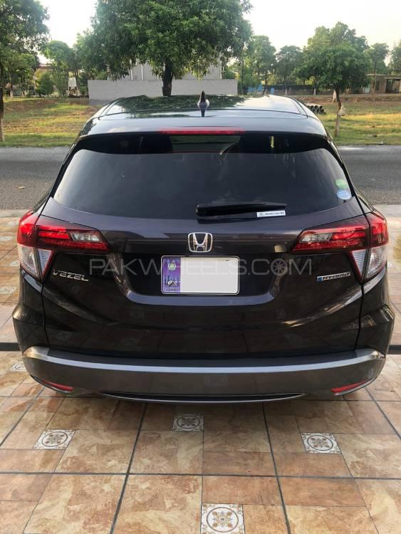 Honda Vezel 2014 for Sale in Lahore Honda Vezel 2014 for Sale in Lahore Image-6