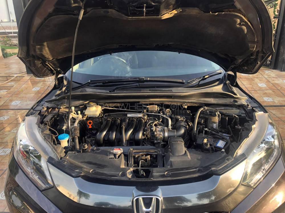 Honda Vezel 2014 for Sale in Lahore Honda Vezel 2014 for Sale in Lahore Image-7
