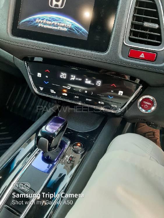 Honda Vezel 2014 for Sale in Lahore Honda Vezel 2014 for Sale in Lahore Image-6
