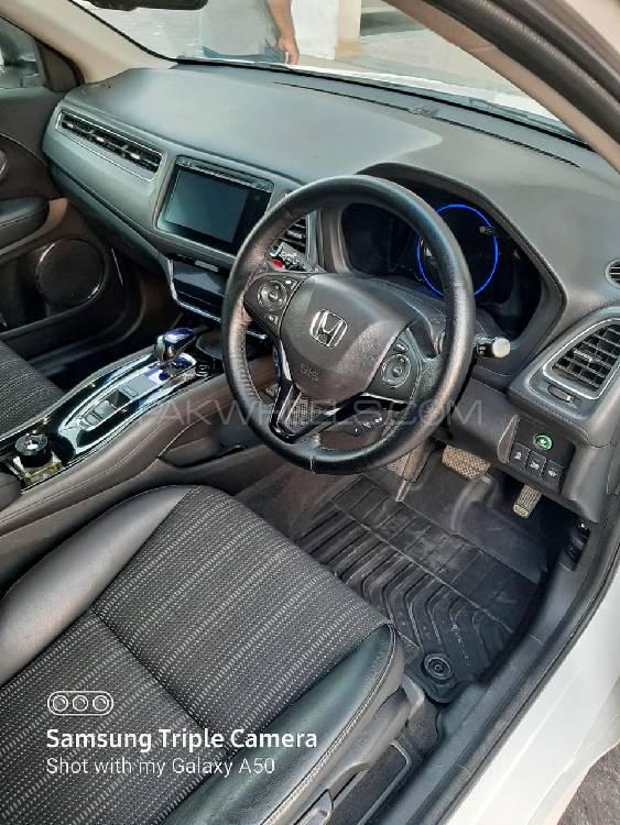 Honda Vezel 2014 for Sale in Lahore Honda Vezel 2014 for Sale in Lahore Image-4