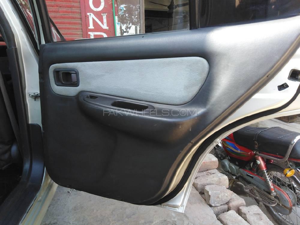 Nissan Sunny 2001 for Sale in Jaranwala Nissan Sunny 2001 for Sale in Jaranwala Image-18