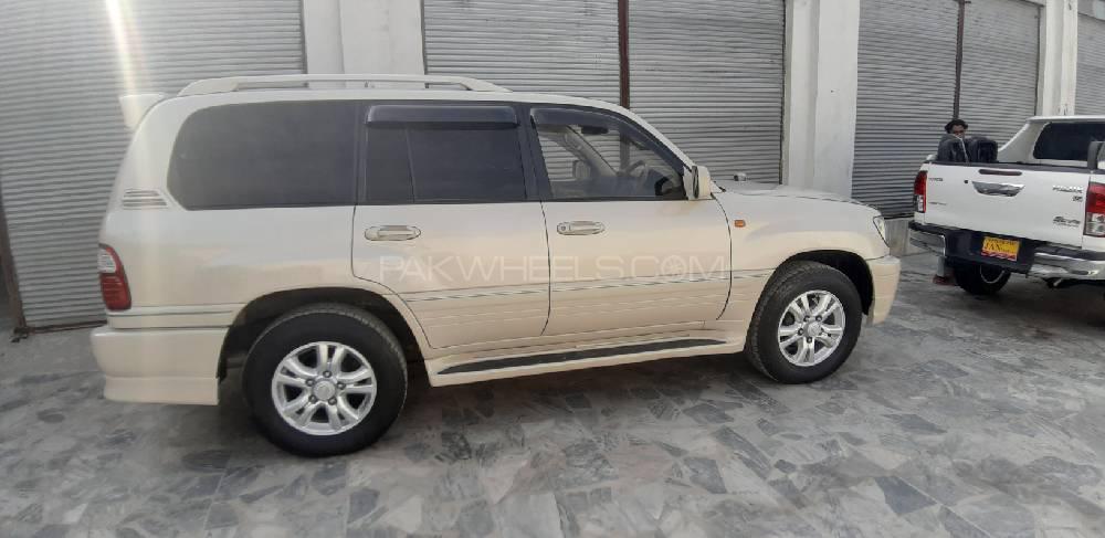 Toyota Land Cruiser 2003 for Sale in Peshawar Toyota Land Cruiser 2003 for Sale in Peshawar Image-10