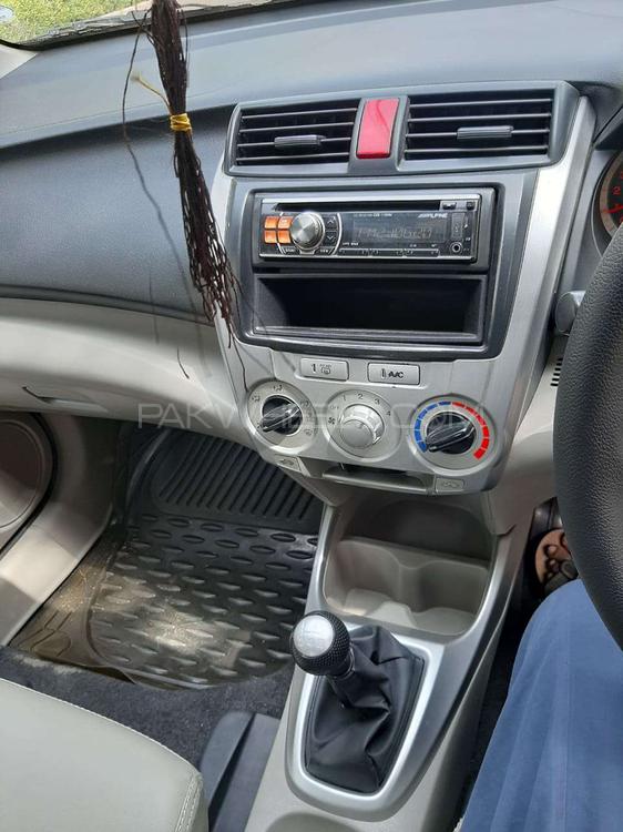 Honda City 2014 for Sale in Karachi Honda City 2014 for Sale in Karachi Image-11