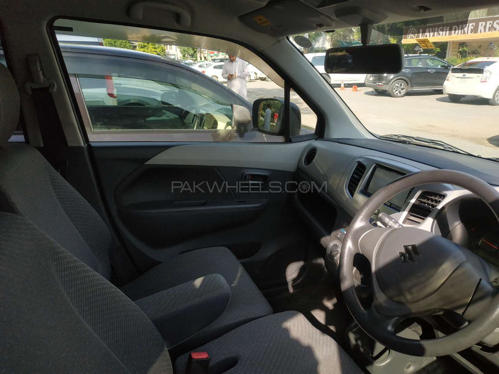 Suzuki Wagon R 2016 for Sale in Islamabad Suzuki Wagon R 2016 for Sale in Islamabad Image-8