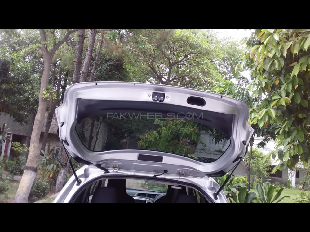 Toyota Vitz 2013 for Sale in Lahore Toyota Vitz 2013 for Sale in Lahore Image-7