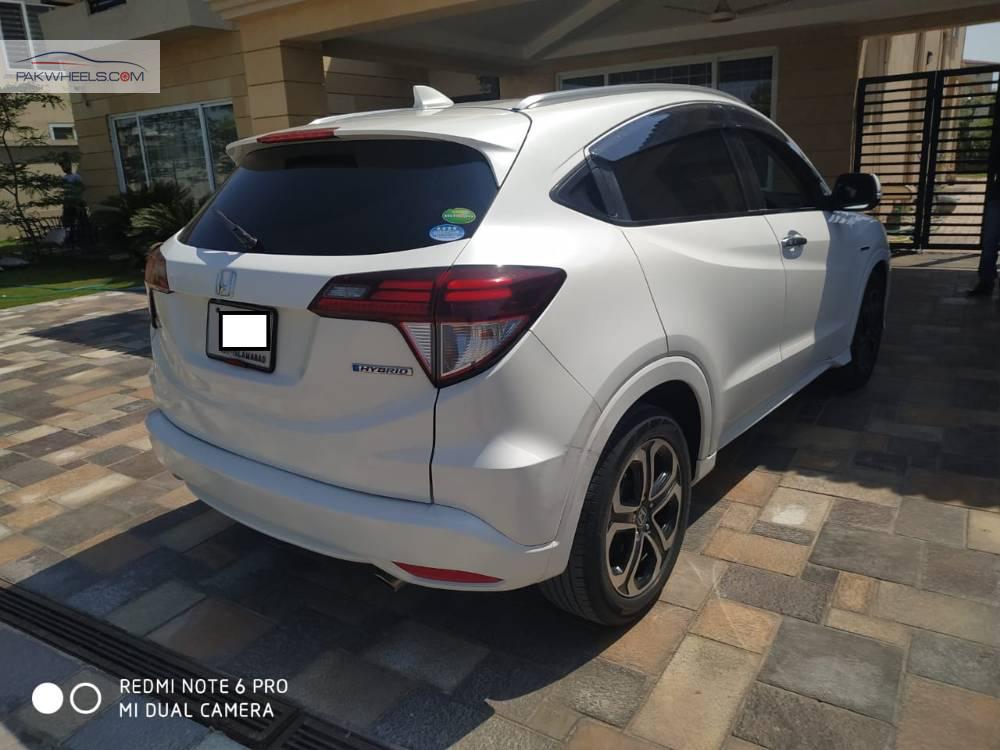 Honda Vezel 2016 for Sale in Islamabad Honda Vezel 2016 for Sale in Islamabad Image-16