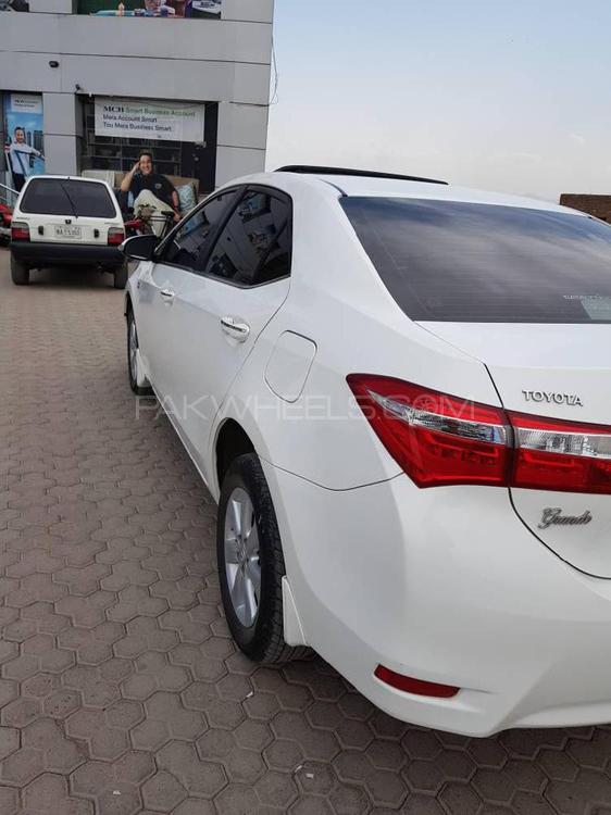 Toyota Corolla 2017 for Sale in Peshawar Toyota Corolla 2017 for Sale in Peshawar Image-7