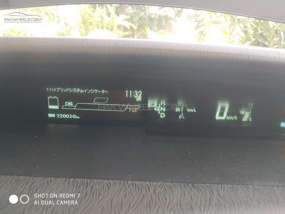 ٹویوٹا پریوس 2011 for Sale in لاہور ٹویوٹا پریوس 2011 for Sale in لاہور Image-3