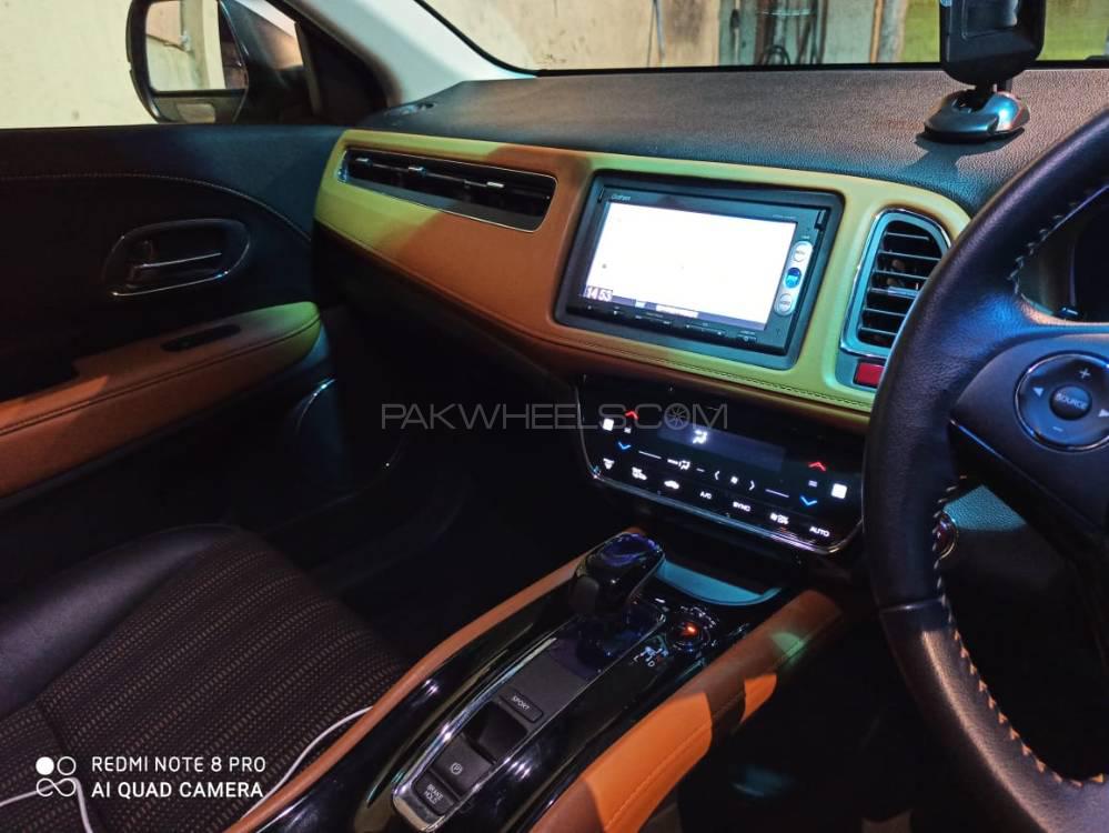 Honda Vezel 2014 for Sale in Islamabad Honda Vezel 2014 for Sale in Islamabad Image-13