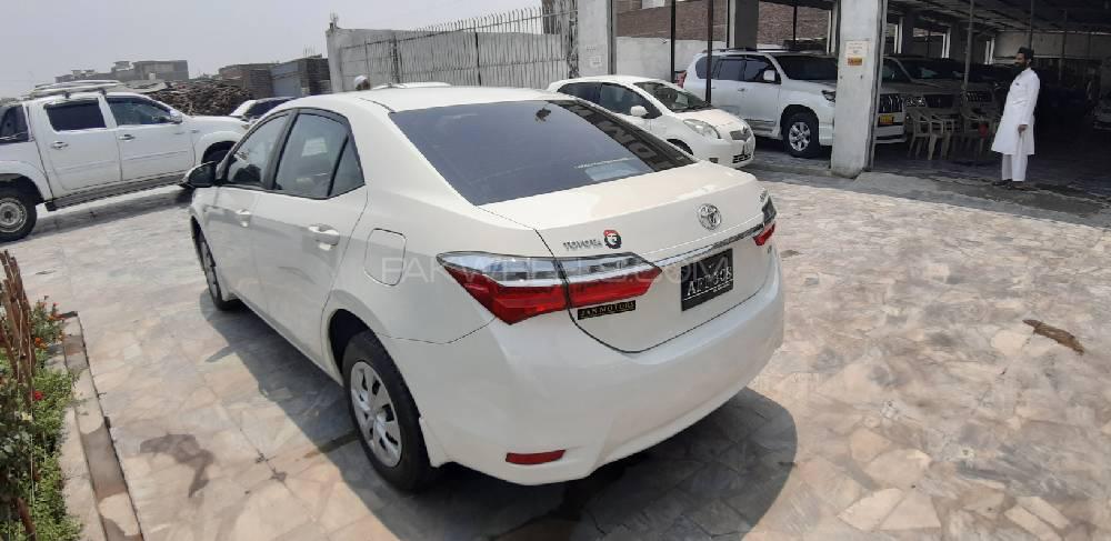 Toyota Corolla 2017 for Sale in Peshawar Toyota Corolla 2017 for Sale in Peshawar Image-7