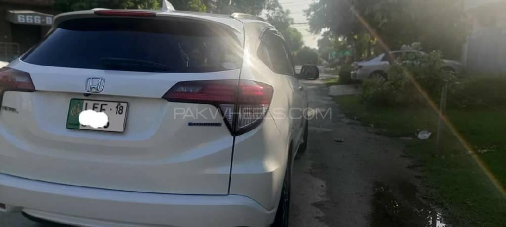 Honda Vezel 2014 for Sale in Lahore Honda Vezel 2014 for Sale in Lahore Image-10