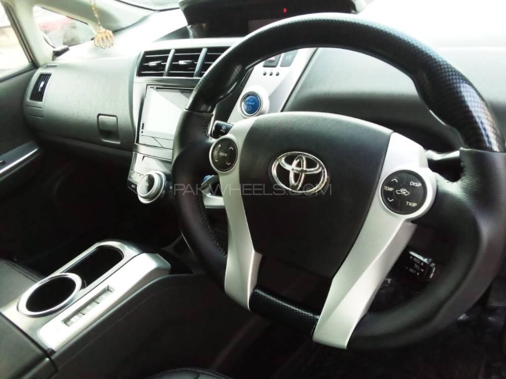 Toyota Prius 2012 for Sale in Karachi Toyota Prius 2012 for Sale in Karachi Image-8