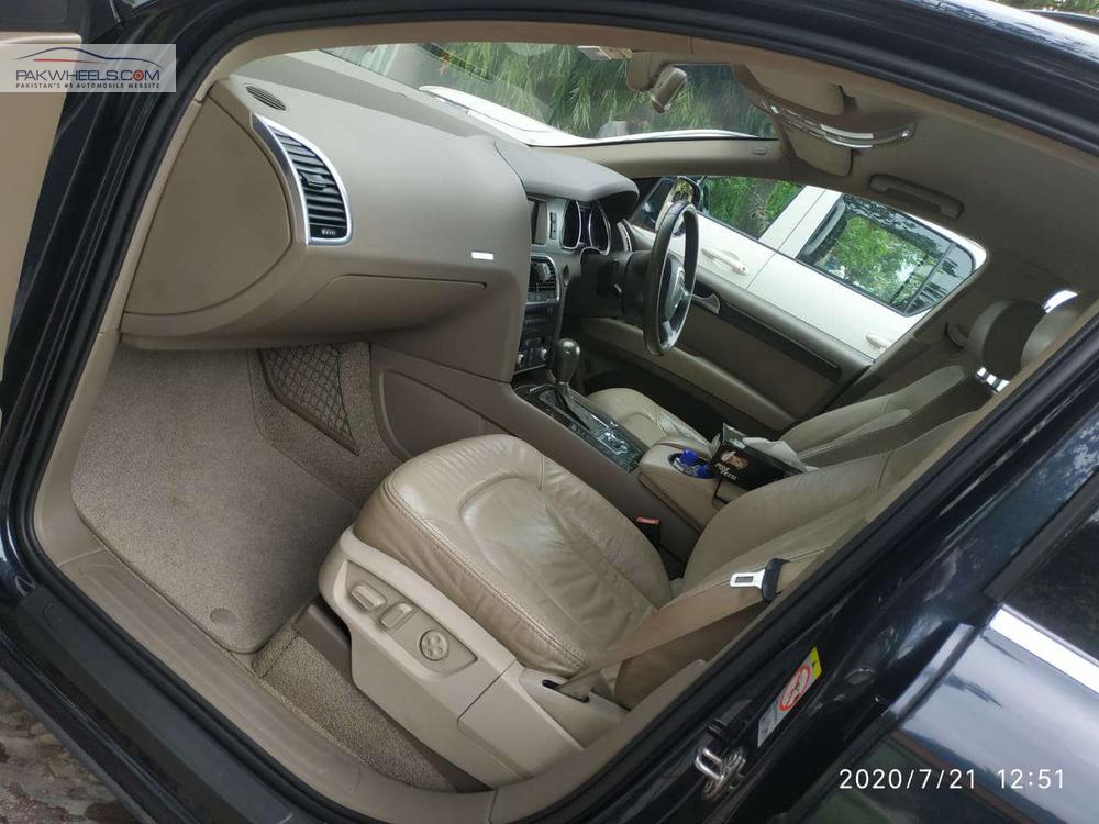 آوڈی کیو 7 2008 for Sale in لاہور آوڈی کیو 7 2008 for Sale in لاہور Image-10