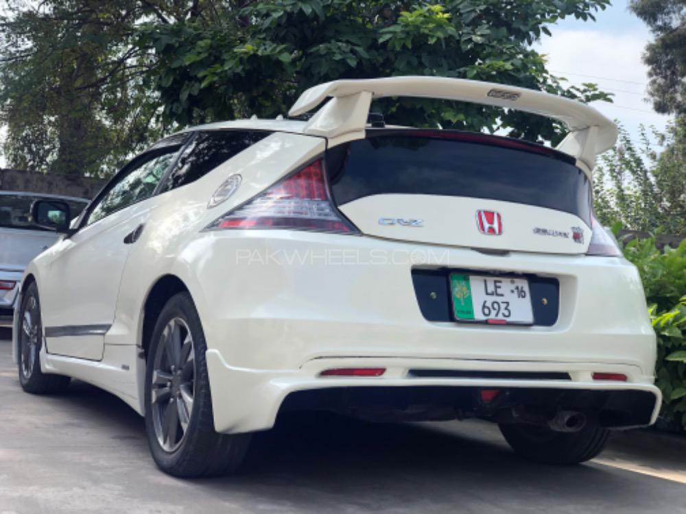 Honda CR-Z - 2011  Honda CR-Z - 2011  Image-4