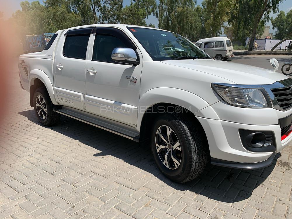 Toyota Hilux 2016 for Sale in Islamabad Toyota Hilux 2016 for Sale in Islamabad Image-18