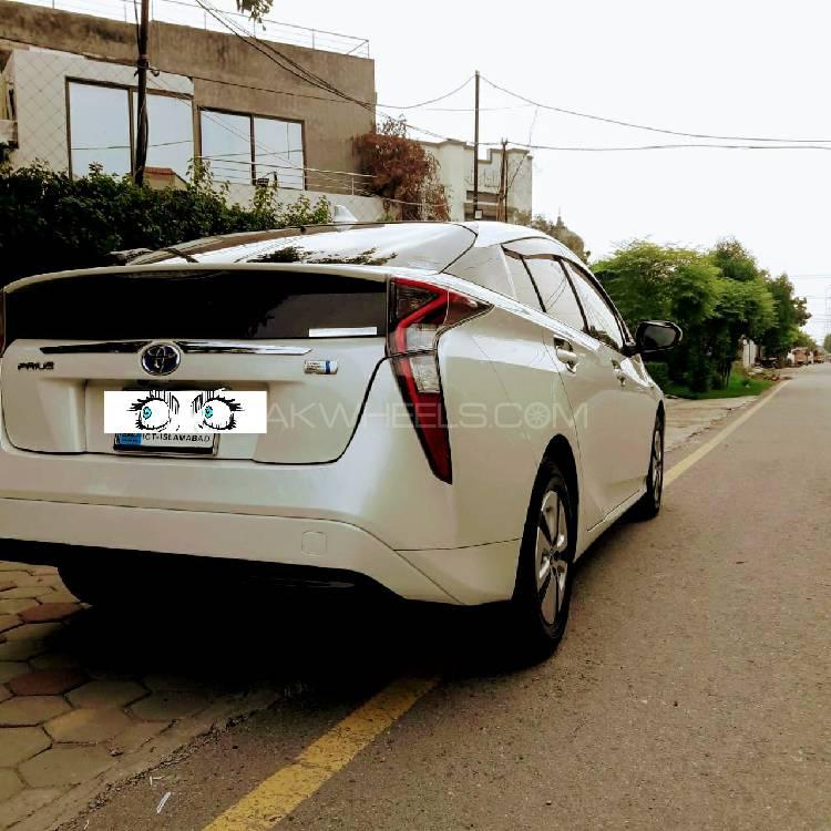 Toyota Prius 2016 for Sale in Islamabad Toyota Prius 2016 for Sale in Islamabad Image-6